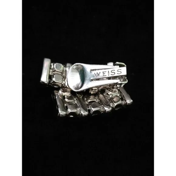 Vintage Weiss Clear Rhinestone & Baguette Clip-On Earrings - Picture 4 of 6